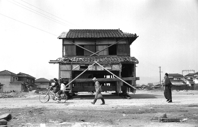 06 昭和38年 区画整理で移転する家屋