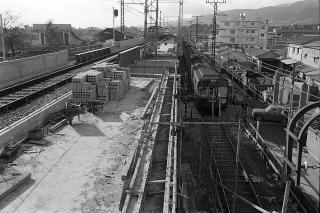 昭和41年　高架化工事　下り線開通