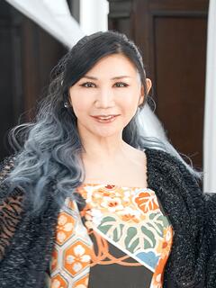高橋洋子さん