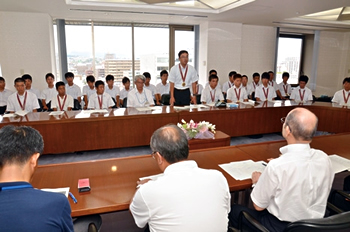 写真：学文中学校野球部全国制覇報告