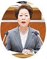 写真：井ノ元教育委員長