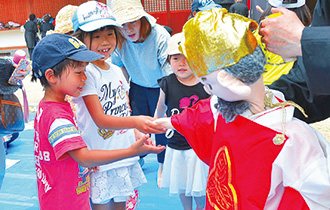 写真：西宮人形劇まつりの様子