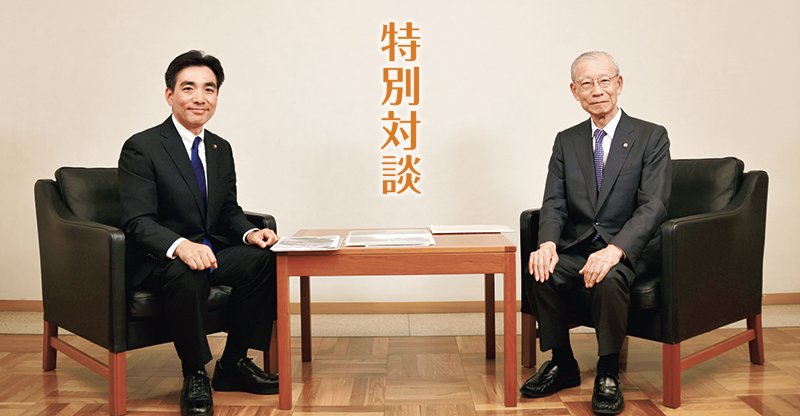 写真：石井 登志郎市長と辰馬 章夫会頭