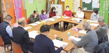 写真：学校運営協議会の様子