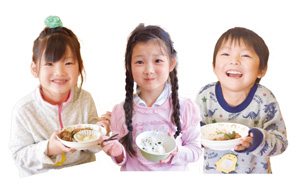イメージ：食事する子ども