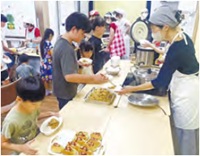 写真:子ども食堂