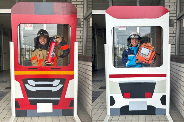 消防車と救急車の顔出しパネル