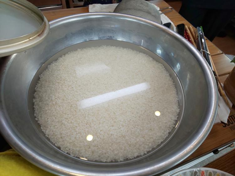 お米は30合（4kg）炊きます