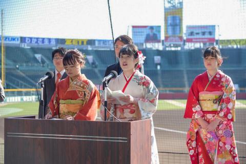 成人 式 西宮 西宮・甲子園の着付け教室・出張着付け｜エコール・水方日本きもの学院｜成人式・結婚式・イベント等、着物ならお任せ