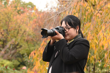 令和7年度国際交流事務研修生の鐘一沁さん