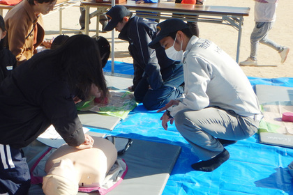 鳴尾東小学校区防災訓練の様子