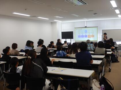 親子で学ぶ環境教室の様子