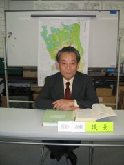 建築審査会に会長として出席