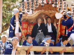 地域の秋祭りで挨拶