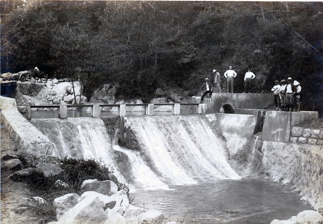 大正12年 剣谷川上水道取水用堰堤