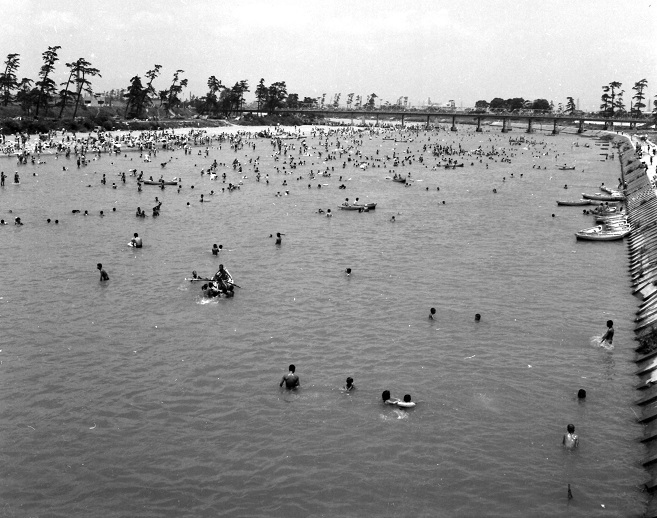 武庫川遊泳 その1(昭和33年ごろ)